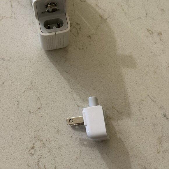 Apple Authentic MacBook Pro 60W MagSafe Power Adapter Charger A1344 A/12378EA - Picture 8 of 9